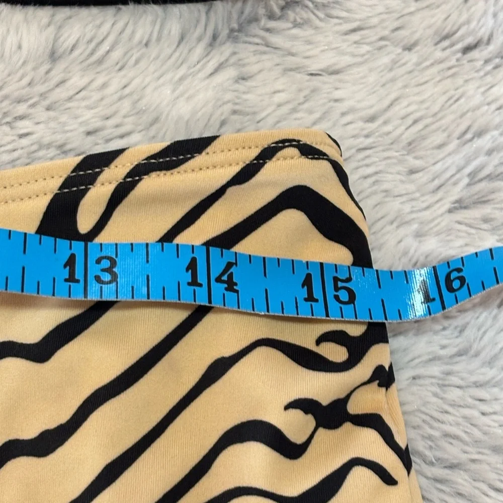 Venus Zebra Print Halter Bikini Set, top- size 8, bottom - size 10 - Picture 10 of 12